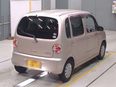 DAIHATSU MOVE LATTE