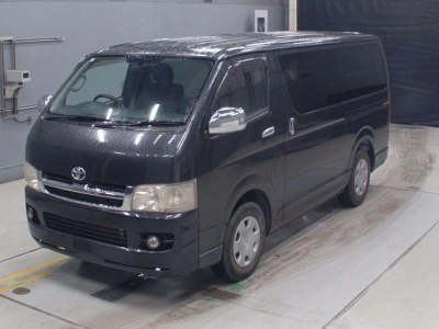 TOYOTA REGIUS VAN