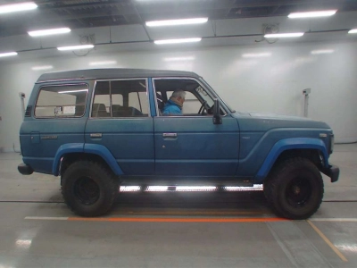TOYOTA LAND CRUISER 60