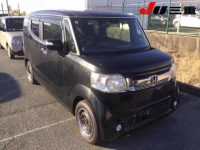 HONDA N-BOX SLASH