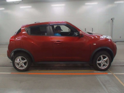 NISSAN JUKE