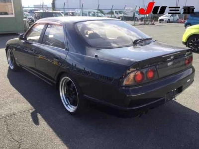 NISSAN SKYLINE