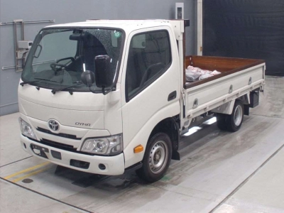 TOYOTA DYNA TRUCK
