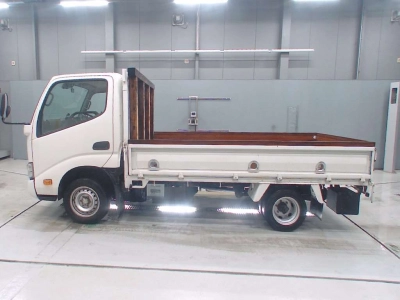 TOYOTA DYNA TRUCK