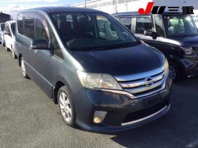 NISSAN SERENA
