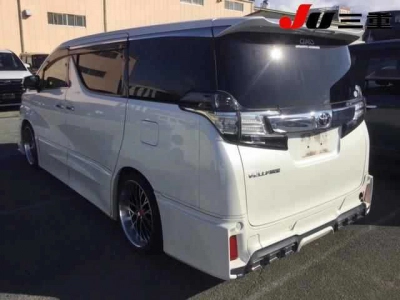 TOYOTA VELLFIRE