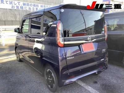 NISSAN ROOX