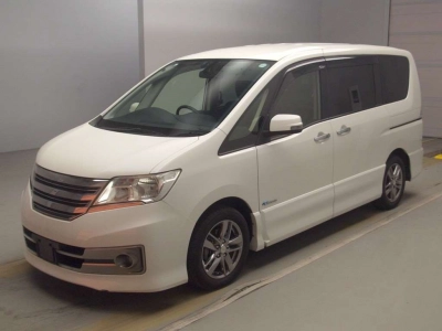 NISSAN SERENA