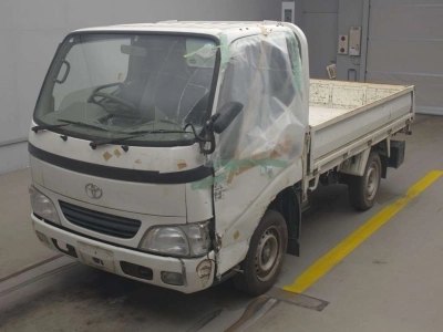 TOYOTA DYNA TRUCK