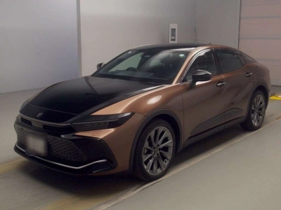 TOYOTA CROWN CROSSOVER