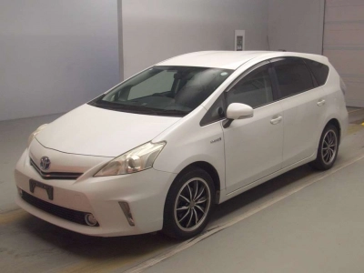 TOYOTA PRIUS ALPHA