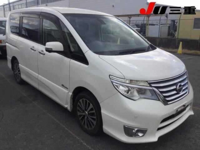 NISSAN SERENA