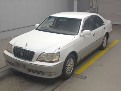 TOYOTA CROWN MAJESTA