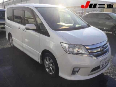 NISSAN SERENA