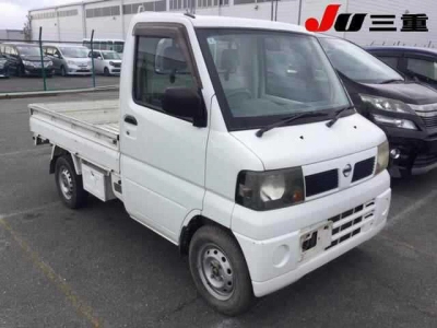 NISSAN CLIPPER TRUCK
