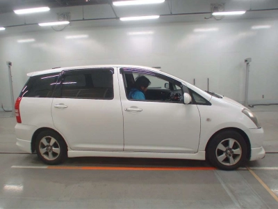 TOYOTA WISH