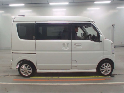 NISSAN NV100 CLIPPER RIO