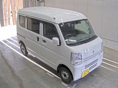 NISSAN NV100 CLIPPER