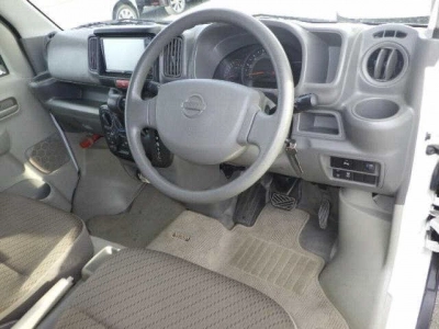 NISSAN NV100 CLIPPER