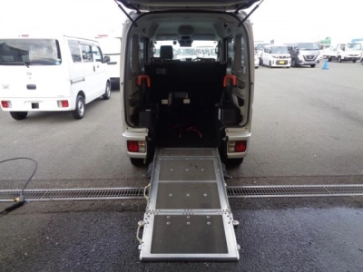 NISSAN NV100 CLIPPER RIO