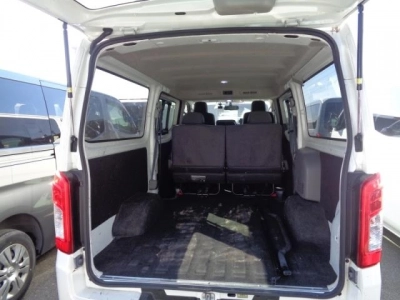 NISSAN NV350 CARAVAN