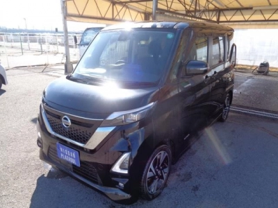NISSAN ROOX
