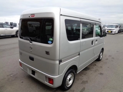 NISSAN NV100 CLIPPER