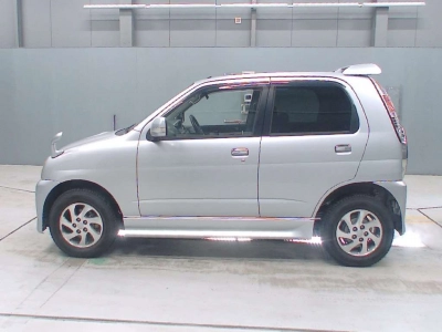 DAIHATSU TERIOS KID
