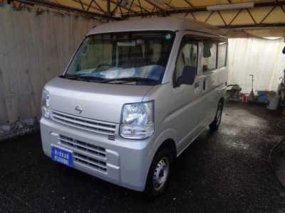 NISSAN NV100 CLIPPER