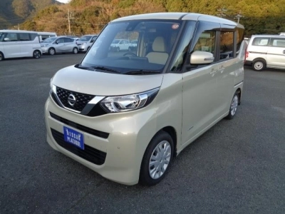 NISSAN ROOX