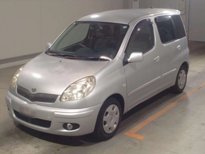 TOYOTA FUN CARGO