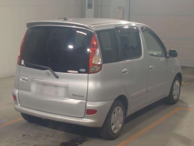 TOYOTA FUN CARGO