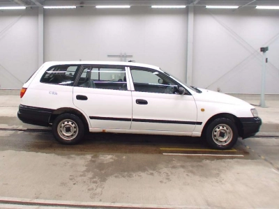 TOYOTA CALDINA VAN
