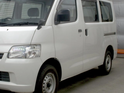 TOYOTA LITE ACE VAN