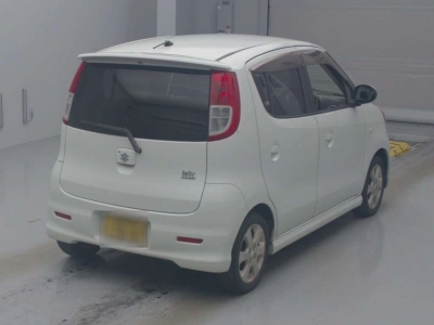 SUZUKI MRWAGON