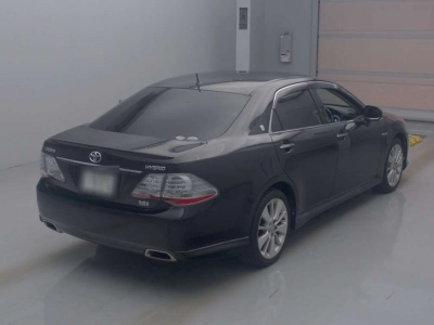 TOYOTA CROWN HYBRID