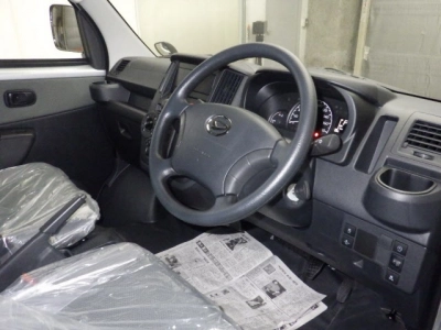 DAIHATSU GRAN MAX