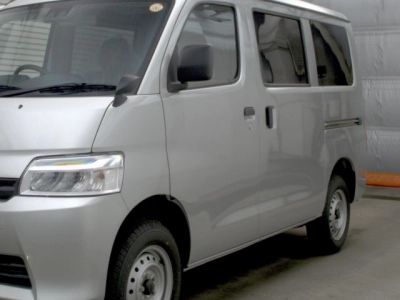 DAIHATSU GRAN MAX