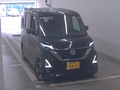 NISSAN ROOX