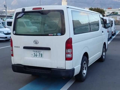 TOYOTA HIACE VAN