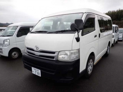 TOYOTA HIACE WAGON