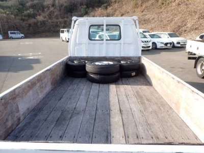 NISSAN VANETTE TRUCK