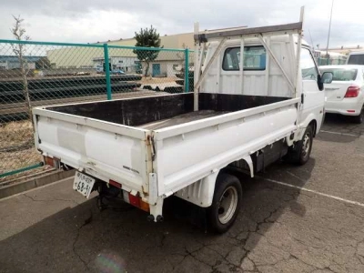 NISSAN VANETTE TRUCK