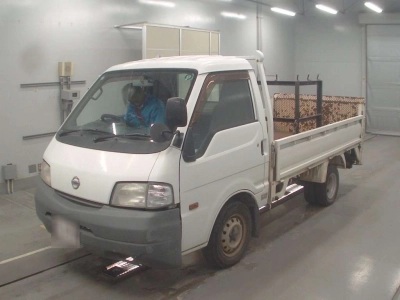 NISSAN VANETTE TRUCK