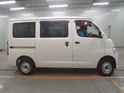 TOYOTA TOWN ACE VAN