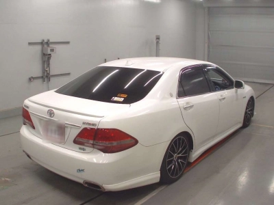 TOYOTA CROWN HYBRID
