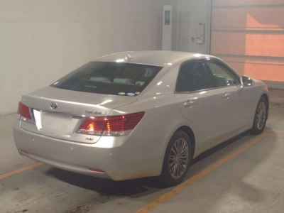 TOYOTA CROWN HYBRID