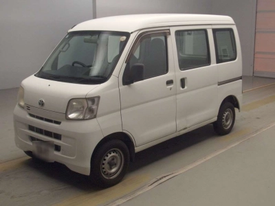 TOYOTA PIXIS VAN