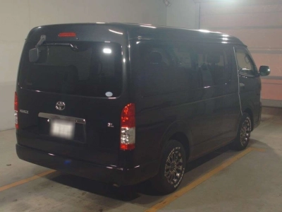 TOYOTA HIACE WAGON