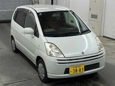 SUZUKI MRWAGON